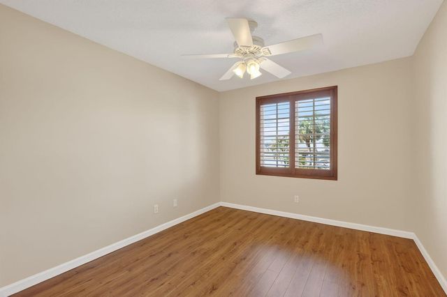 1021 SE Westminster Place, Stuart, FL 34997