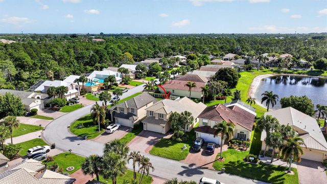 1021 SE Westminster Place, Stuart, FL 34997