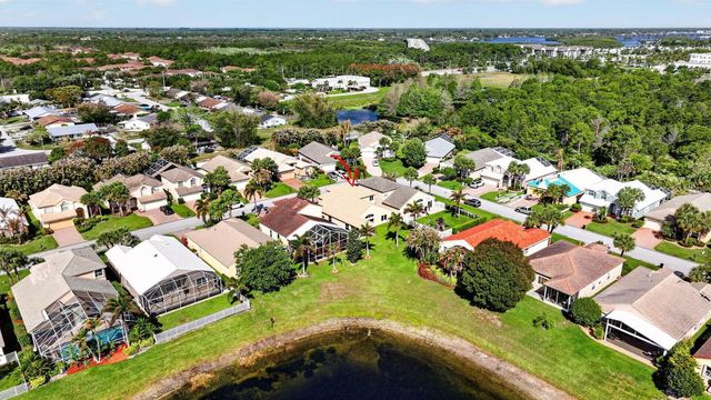 1021 SE Westminster Place, Stuart, FL 34997