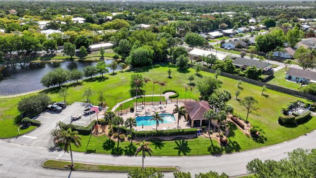 1021 SE Westminster Place, Stuart, FL 34997