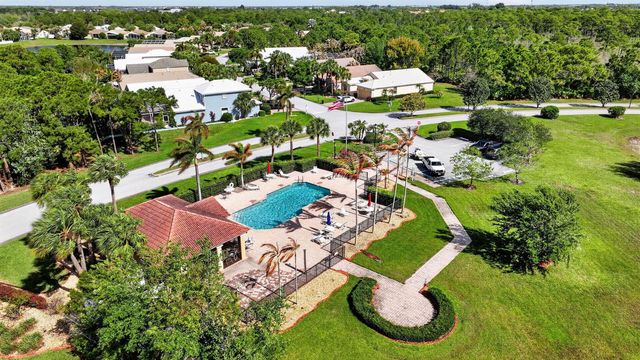 1021 SE Westminster Place, Stuart, FL 34997