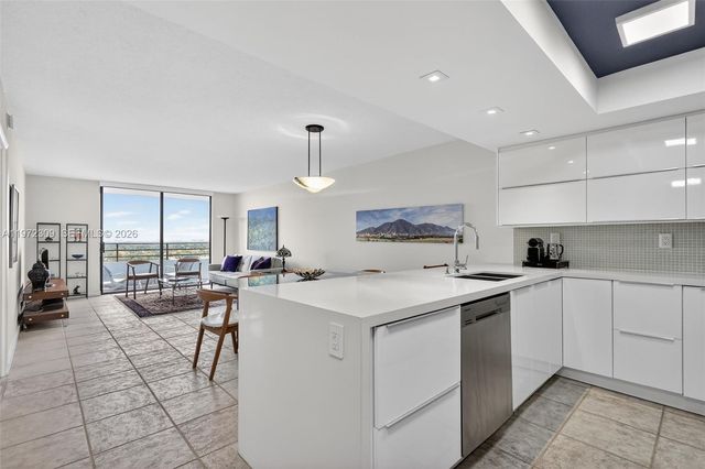 600 Three Islands Blvd 1101, Hallandale Beach, FL 33009