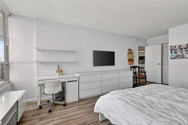 600 Three Islands Blvd 1101, Hallandale Beach, FL 33009