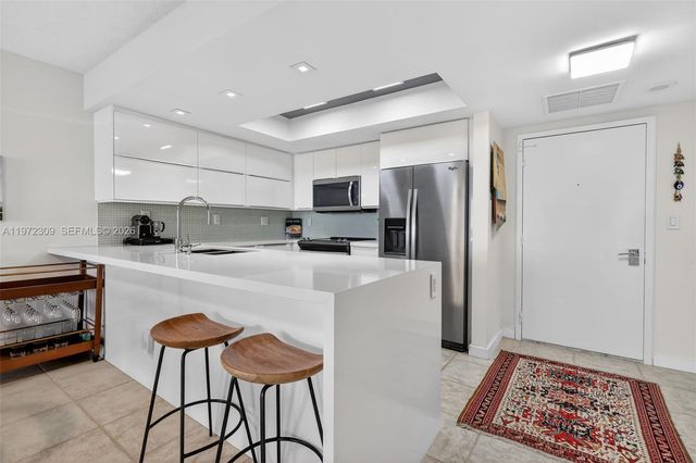 600 Three Islands Blvd 1101, Hallandale Beach, FL 33009