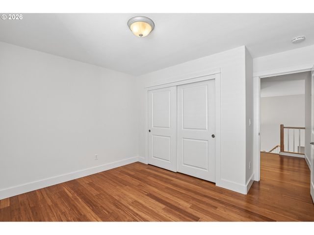 2445 W 10TH St, Washougal, WA 98671