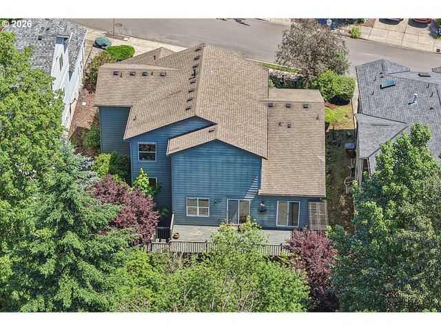 2445 W 10TH St, Washougal, WA 98671