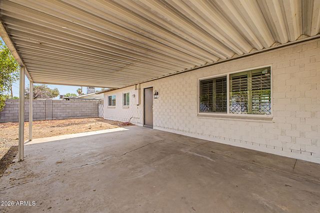 4038 W MARYLAND Avenue, Phoenix, AZ 85019