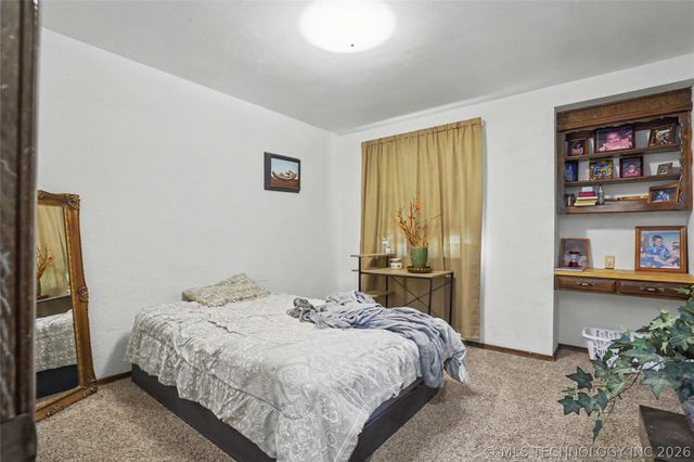 8217 N 165th Avenue, Owasso, OK 74055