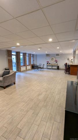 740 East Broadway 2F, Long Beach, NY 11561
