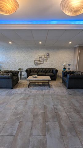740 East Broadway 2F, Long Beach, NY 11561