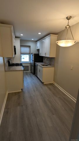 740 East Broadway 2F, Long Beach, NY 11561