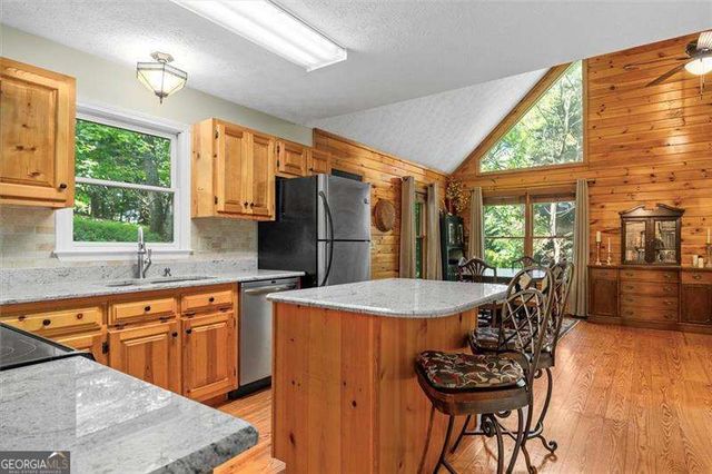 1083 Mountain Oak Road, Ellijay, GA 30536