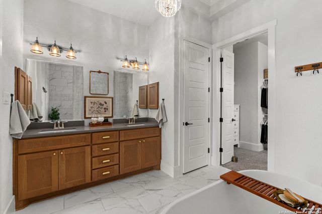 71 Sabinas Creek Ranch, Boerne, TX 78006