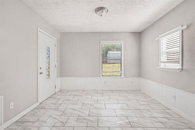 3821 W Oakcliff Drive, Oklahoma City, OK 73135