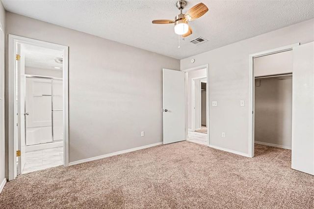 3821 W Oakcliff Drive, Oklahoma City, OK 73135