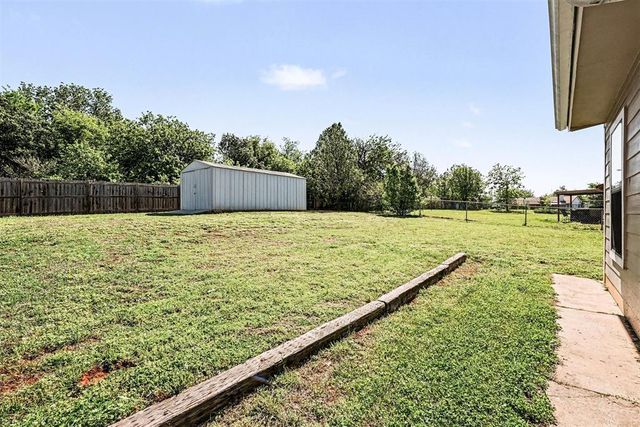 3821 W Oakcliff Drive, Oklahoma City, OK 73135