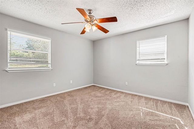 3821 W Oakcliff Drive, Oklahoma City, OK 73135