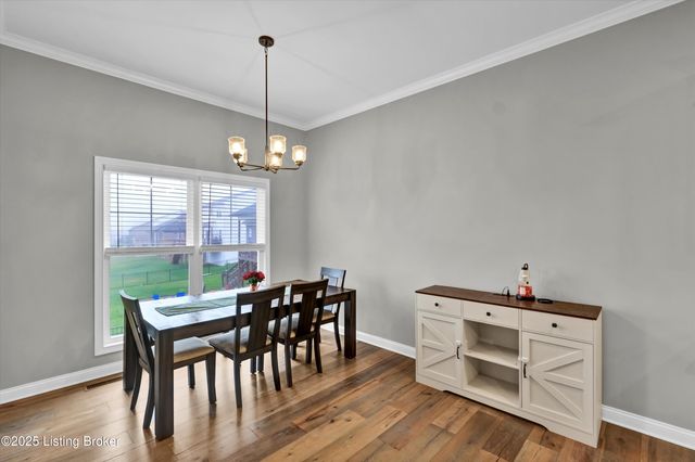 120 Burlington Ct, Mt Washington, KY 40047