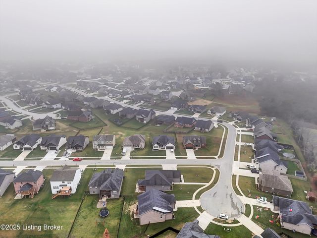 120 Burlington Ct, Mt Washington, KY 40047