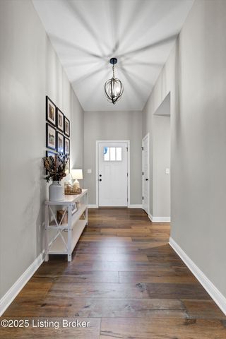 120 Burlington Ct, Mt Washington, KY 40047