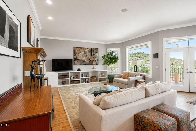 651 Holton Road, Talent, OR 97540
