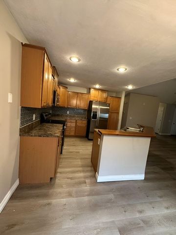 819 S Southgate Drive, Nixa, MO 65714