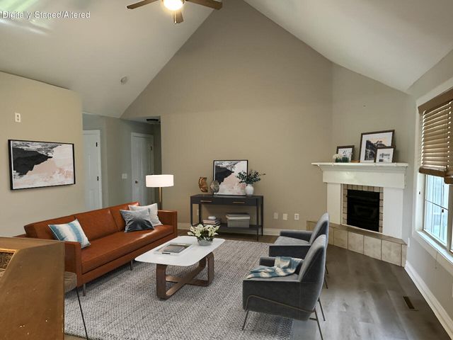 819 S Southgate Drive, Nixa, MO 65714
