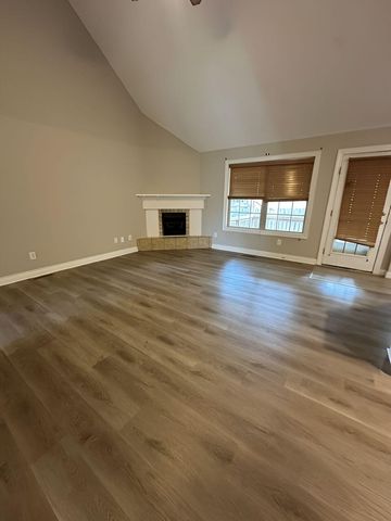 819 S Southgate Drive, Nixa, MO 65714