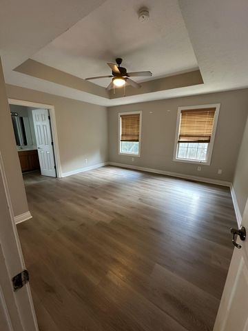 819 S Southgate Drive, Nixa, MO 65714