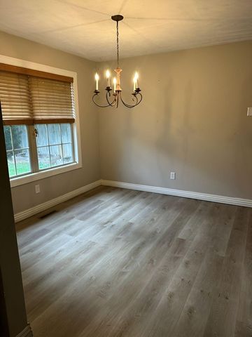 819 S Southgate Drive, Nixa, MO 65714