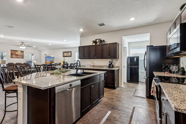 759 Ocelot CT, Seguin, TX 78155