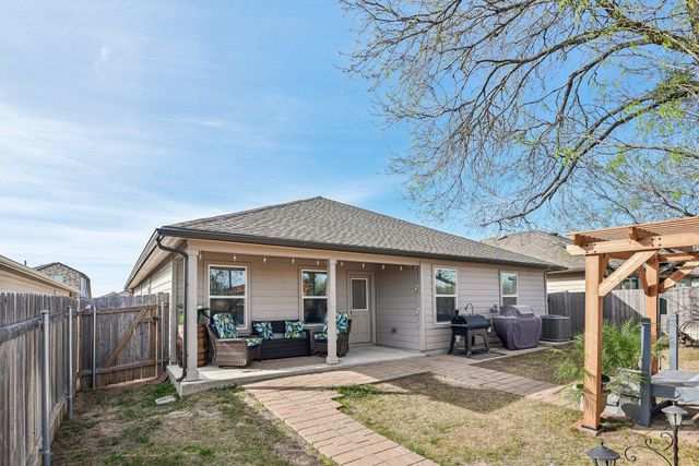 759 Ocelot CT, Seguin, TX 78155