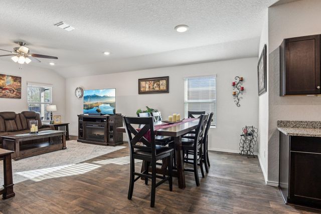 759 Ocelot CT, Seguin, TX 78155