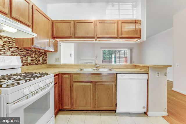 7170 WESTFIELD CT, Alexandria, VA 22306