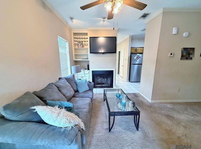 5235 Cumberland Cove Dr, Baton Rouge, LA 70817