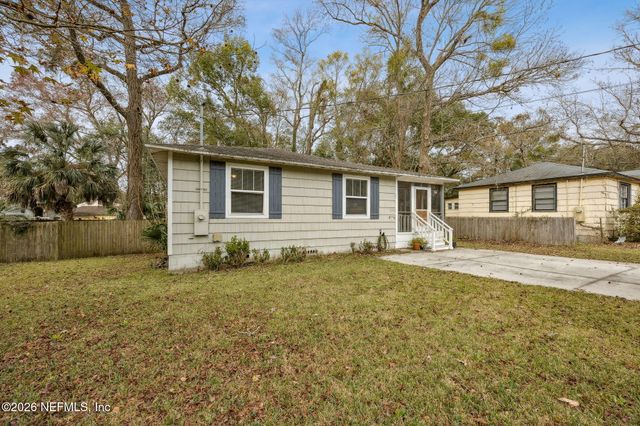 2846 CHEROKEE Circle W, Jacksonville, FL 32205