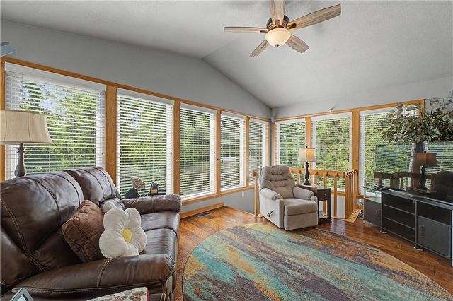 31 Skelton Drive, Bella Vista, AR 72715