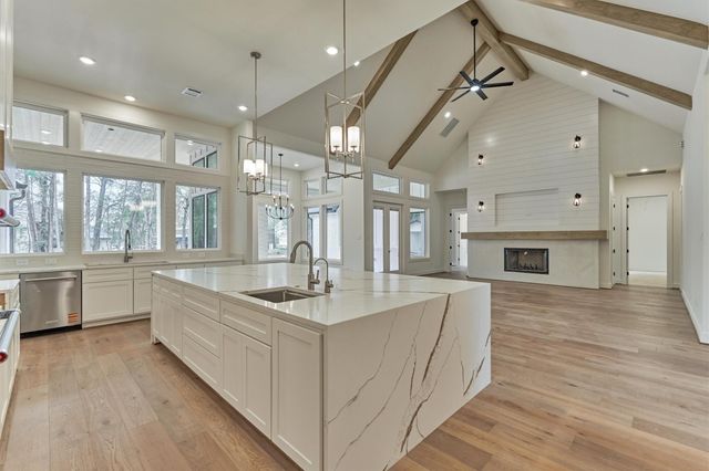 18332 Woodstream Crossing Road, Montgomery, TX 77316