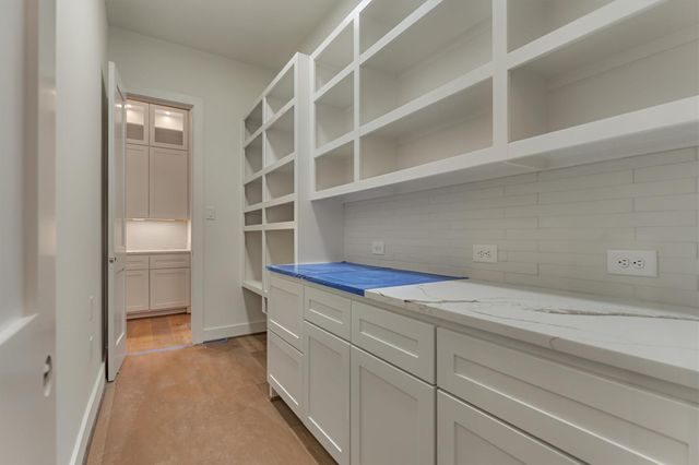 18332 Woodstream Crossing Road, Montgomery, TX 77316