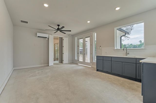 18332 Woodstream Crossing Road, Montgomery, TX 77316