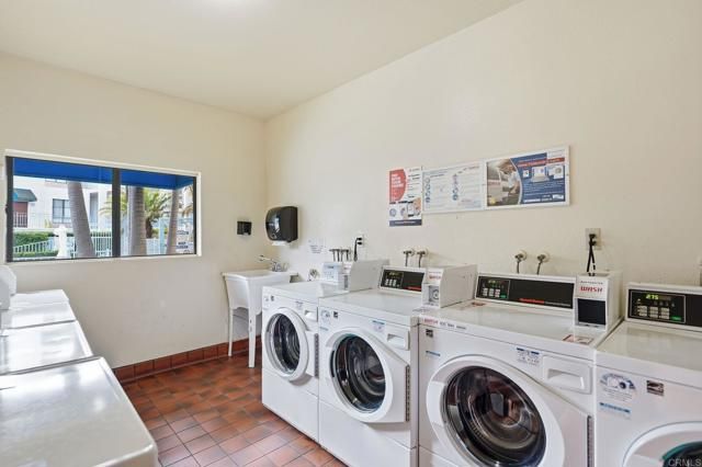 8310 Regents Road 1E, San Diego, CA 92122