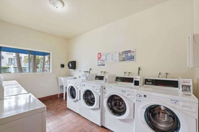 8310 Regents Road 1E, San Diego, CA 92122