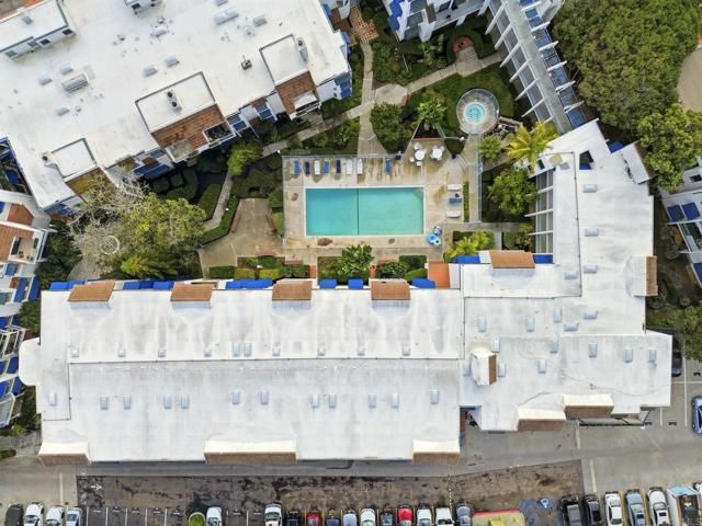 8310 Regents Road 1E, San Diego, CA 92122