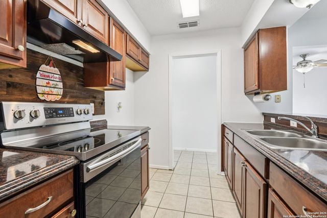 4511 Glen Loche, San Antonio, TX 78217