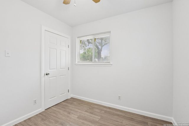 4511 Glen Loche, San Antonio, TX 78217