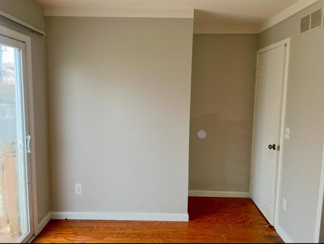 22580 Oaklane Street, Warren, MI 48089