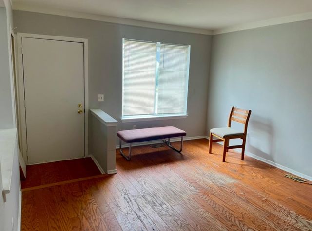 22580 Oaklane Street, Warren, MI 48089