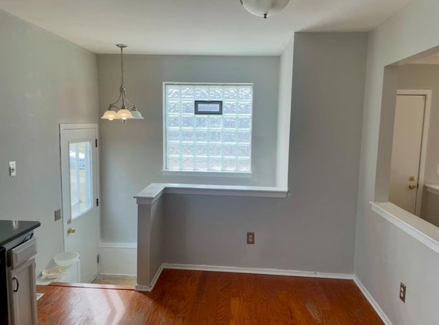 22580 Oaklane Street, Warren, MI 48089