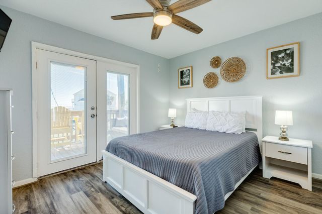17405 Termini San Luis Pass Road, Galveston, TX 77554