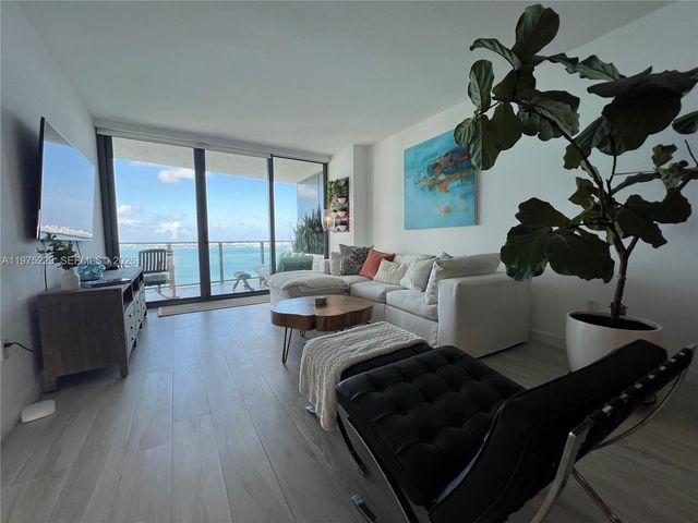 460 NE 28th St 3405, Miami, FL 33137